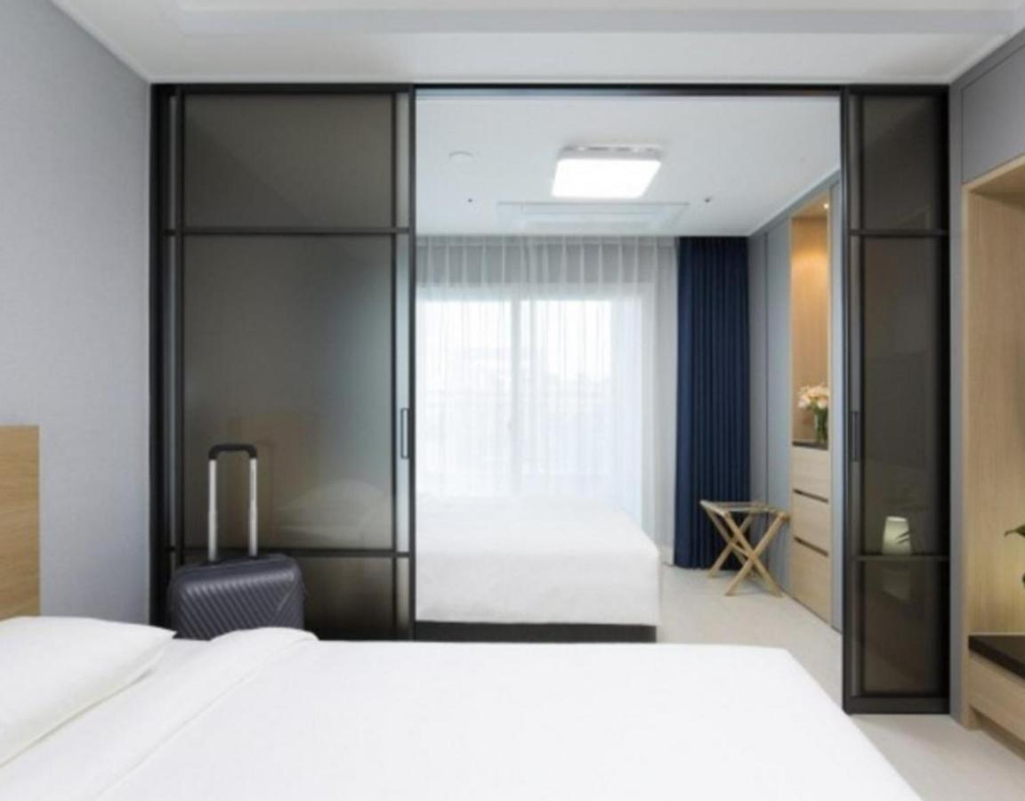 Yeosu Hotel First City Exteriér fotografie