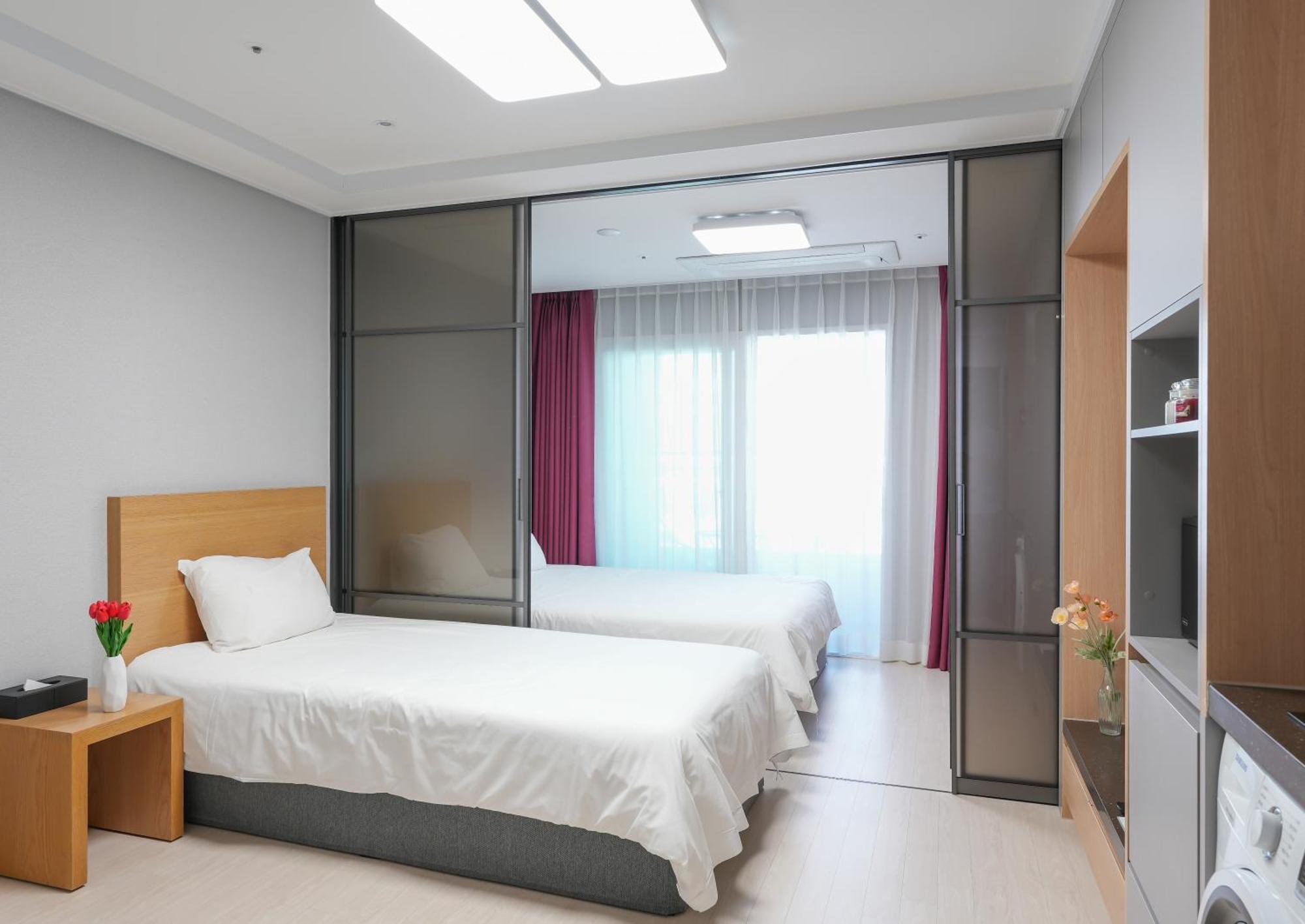 Yeosu Hotel First City Exteriér fotografie